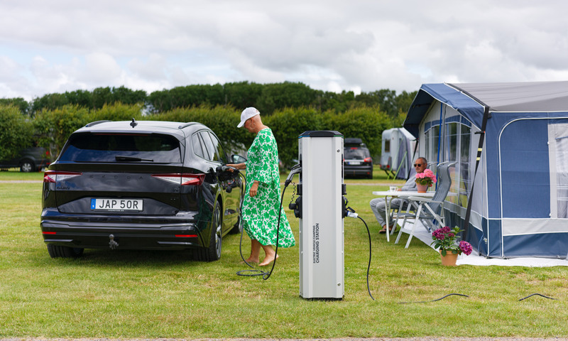 Castra with power outlets and charging station
