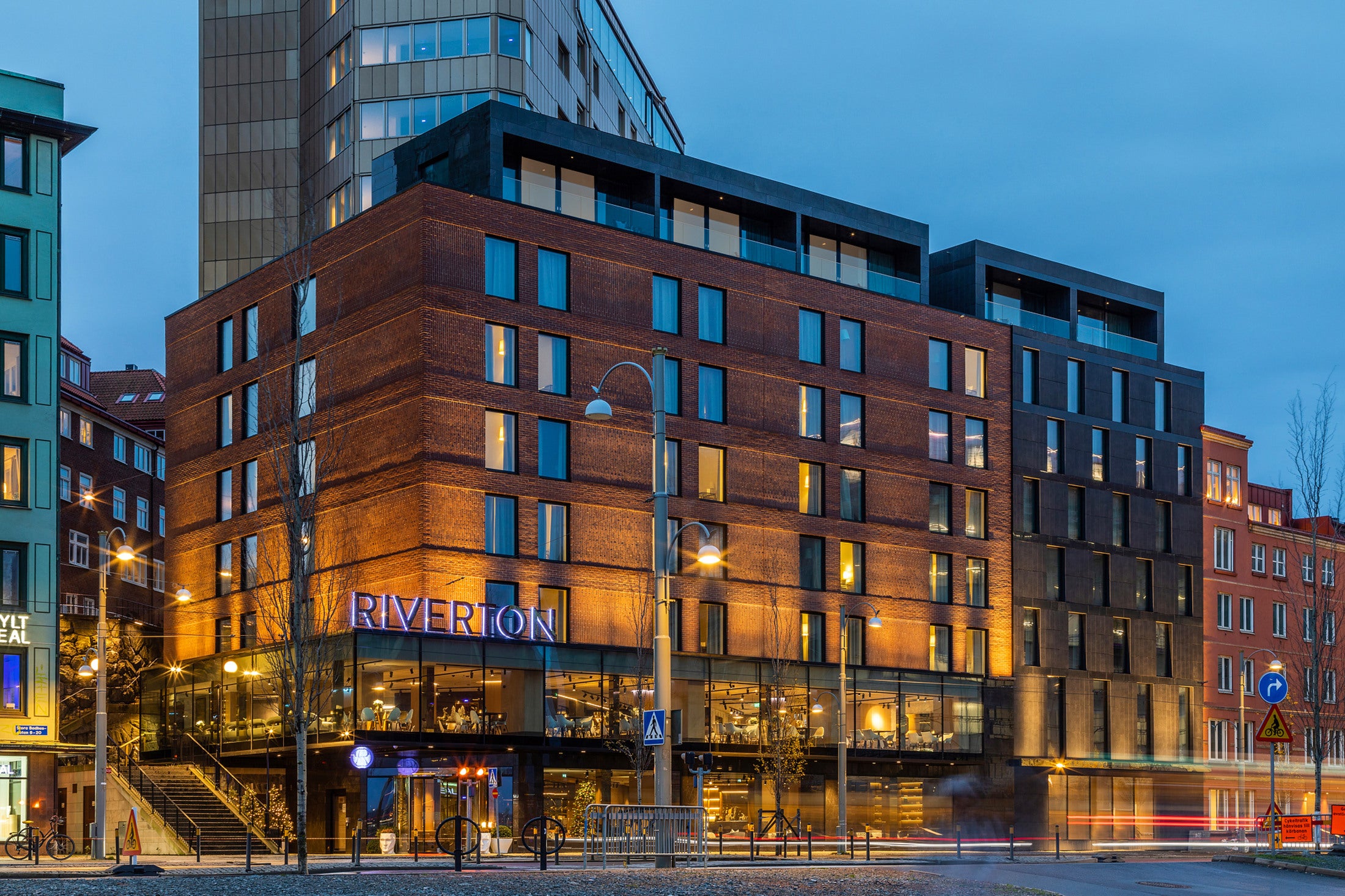 Massive renovation of Hotel Riverton